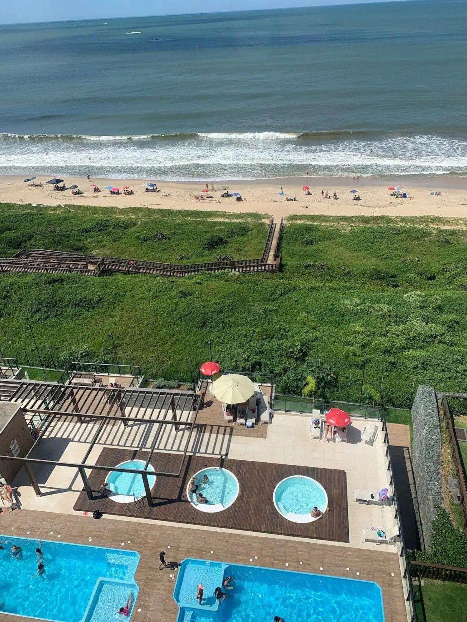Acoriana Confort Club, Pe Na Areia * Barra Velha (Santa Catarina)